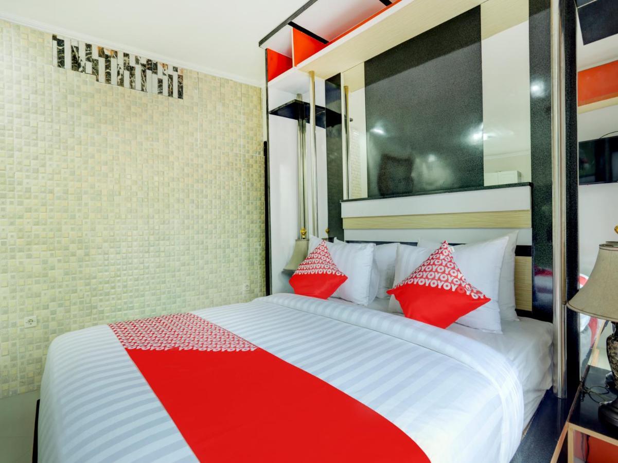Oyo 90131 Liberty Guest House Sempidi Bagian luar foto