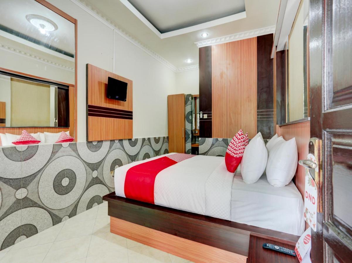 Oyo 90131 Liberty Guest House Sempidi Bagian luar foto
