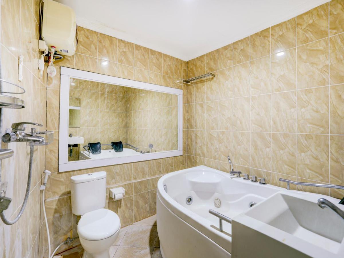 Oyo 90131 Liberty Guest House Sempidi Bagian luar foto